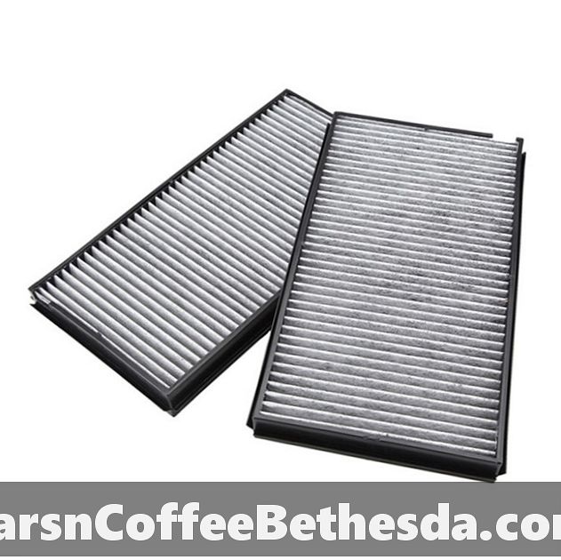 2004-2010 BMW 528i Cabin Air Filter Check