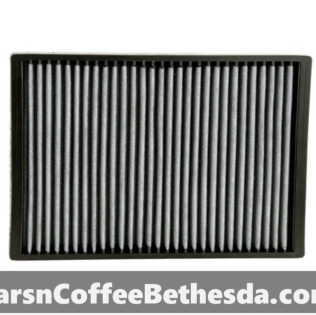 2006-2010 Dodge Charger Cabin Air Filter Check