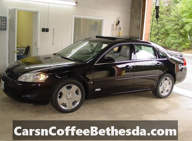 2006–2013 Kontrola vnitřních pojistek Chevrolet Impala