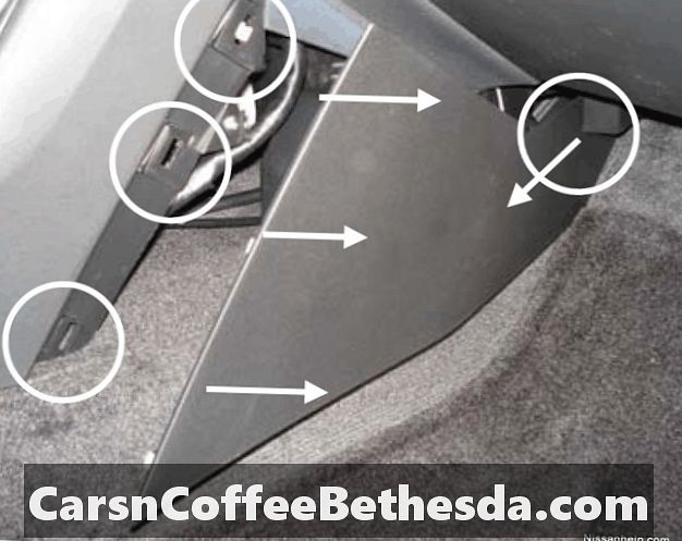 2007-2012 Preverjanje zračnega filtra v kabini Nissan Sentra