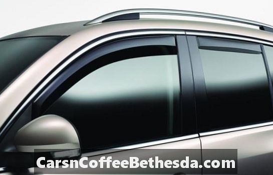 Provjera filtra za zrak u kabini Volkswagen Tiguan 2009-2017