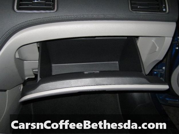 2012–2015 Honda Civic Cabin Air Filter Check