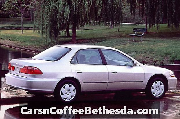 Tambahkan Cairan Transmisi: 1998-2002 Honda Accord