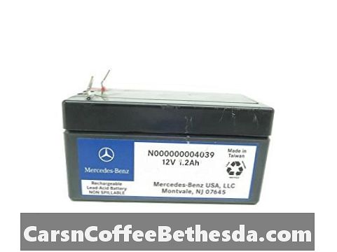 Подмяна на батерията: 2007-2012 Mercedes-Benz GL450