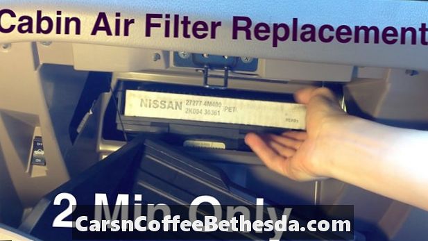Zamenjava kabinskih filtrov: Nissan Pathfinder 2013-2019