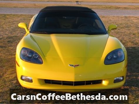 Thay đổi đèn pha Chevrolet Corvette 2005-2013